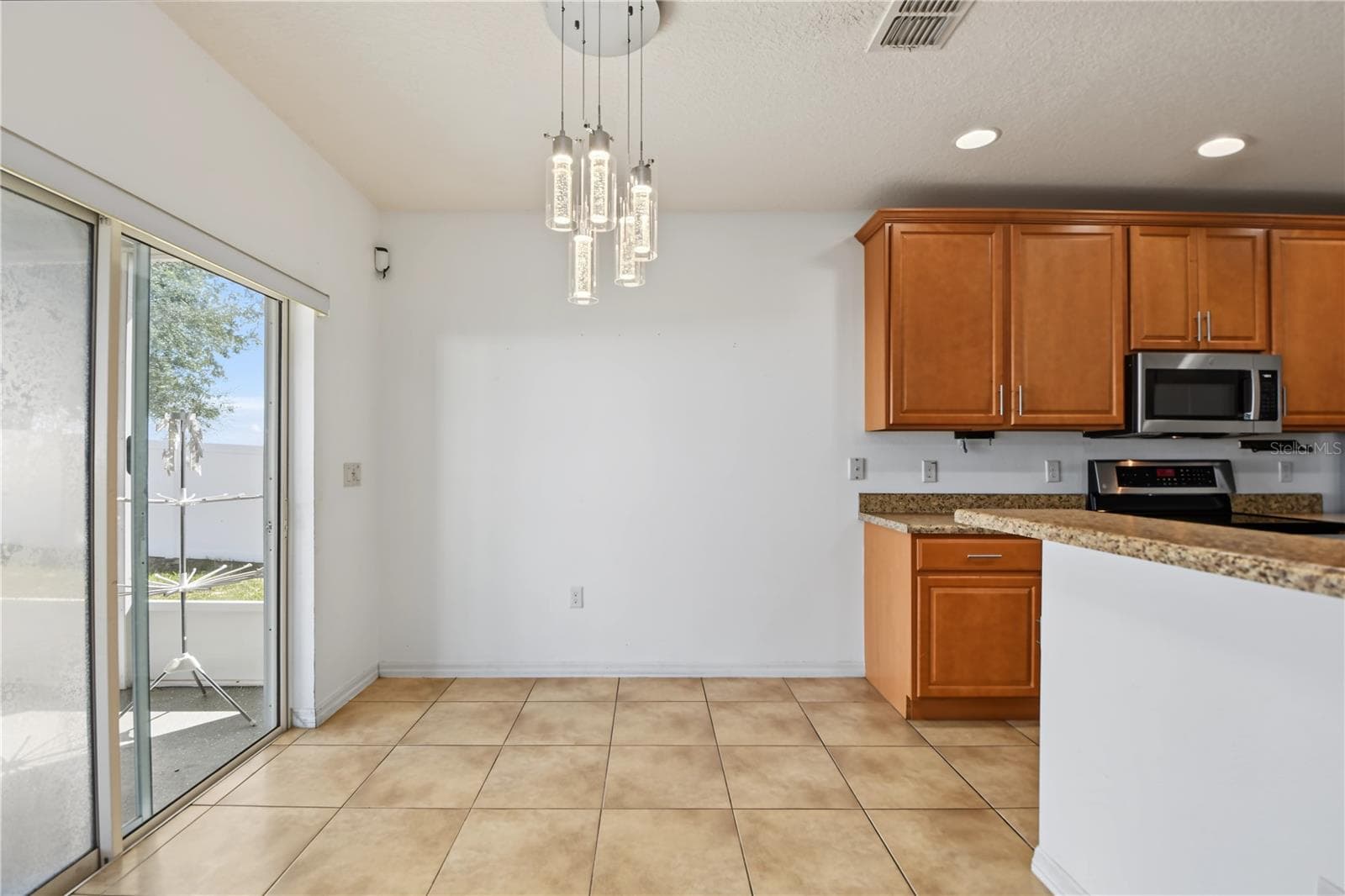Single Family Residence at 3588 SPRING CREEK RD, DUNDEE, photo 19 of 27