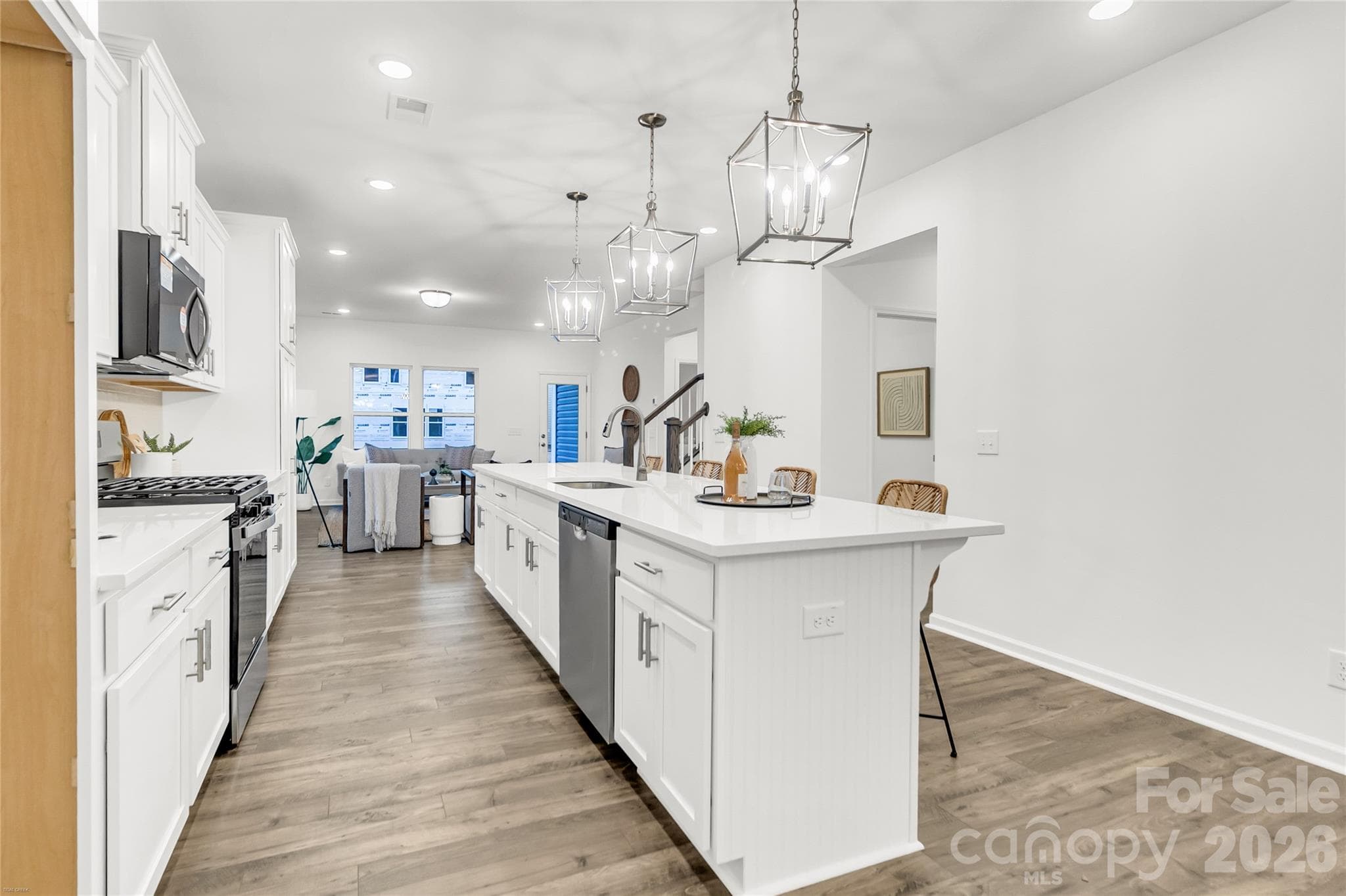 Single Family Residence at 4675 Monterrico Drive, Lancaster, photo 5 of 26