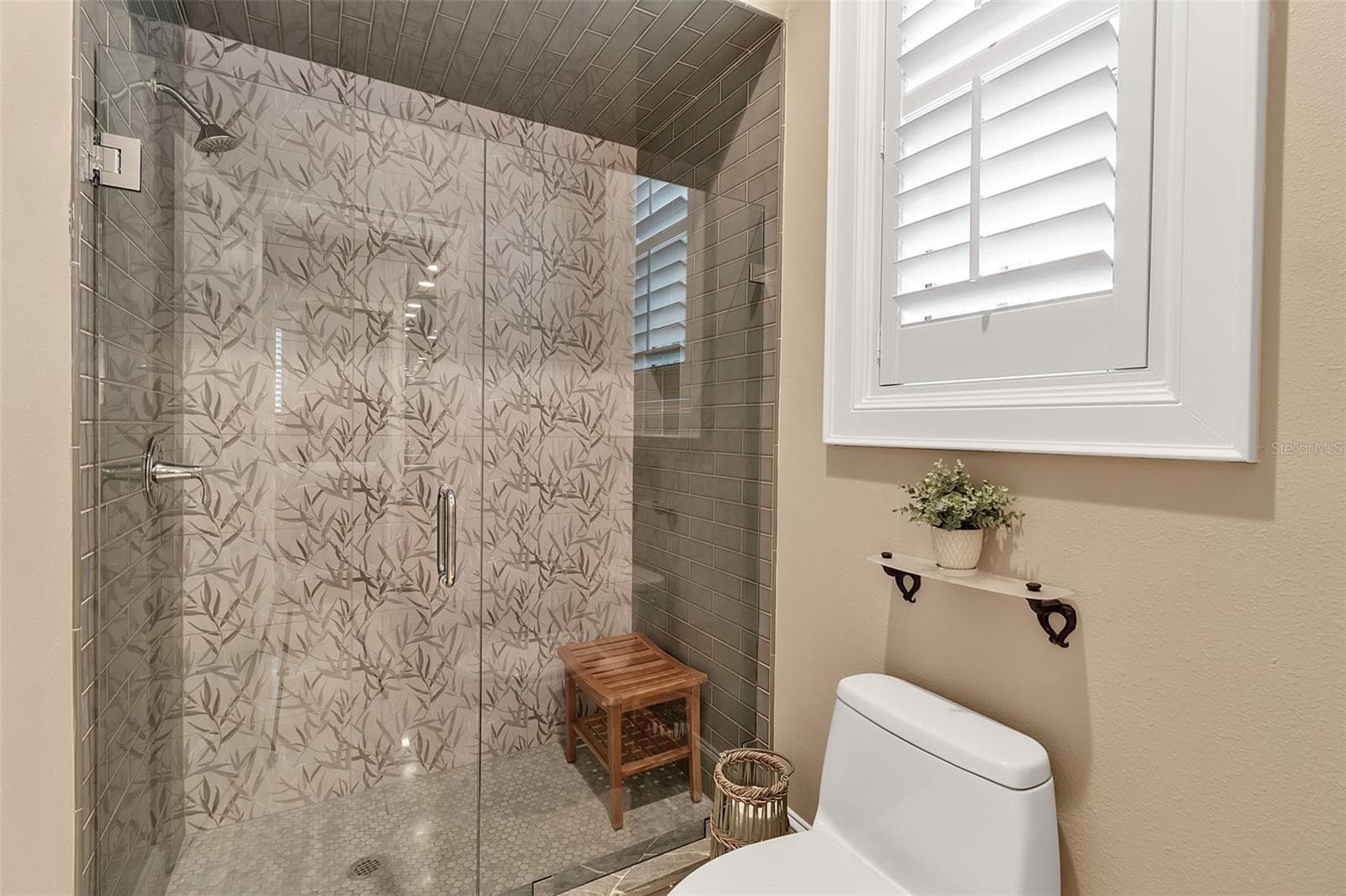 Single Family Residence at 422 BLUE GARDEN LN, OSPREY, photo 42 of 95
