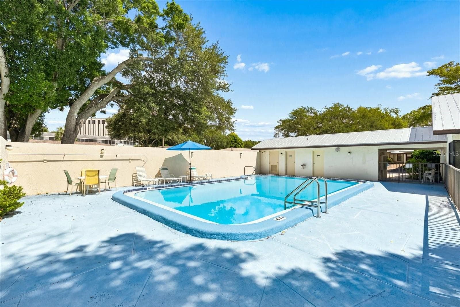 Community Pool - 821 3RD AVE SW #15/7, LARGO