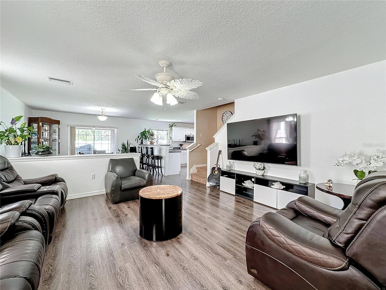Single Family Residence at 6312 MAGNOLIA TRAILS LN, GIBSONTON, photo 9 of 65