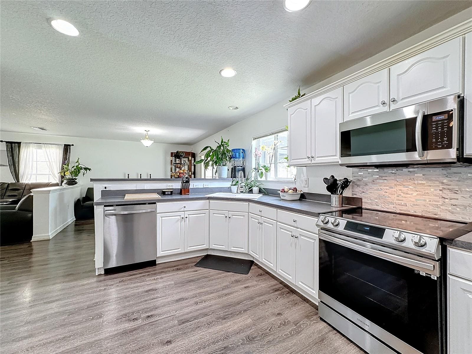 Single Family Residence at 6312 MAGNOLIA TRAILS LN, GIBSONTON, photo 24 of 65
