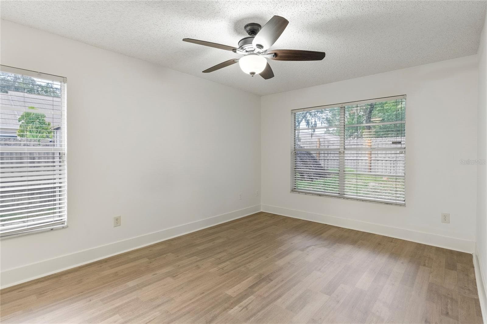 Villa at 321 DOVER CT E, SAFETY HARBOR, photo 28 of 46