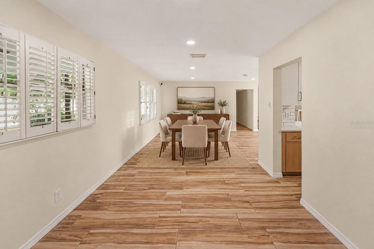 Virtually Staged - 3936 E EDEN ROC CIR #1, TAMPA