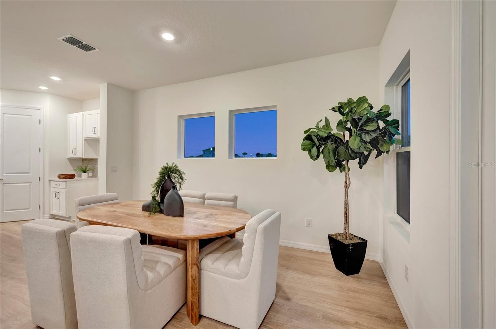 Dining - 5169 SEA BRANCH AVE, APOLLO BEACH