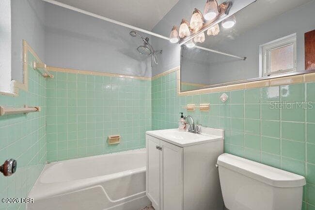 Single Family Residence at 1002 THUNDERBIRD DR, DAYTONA BEACH, photo 13 of 18