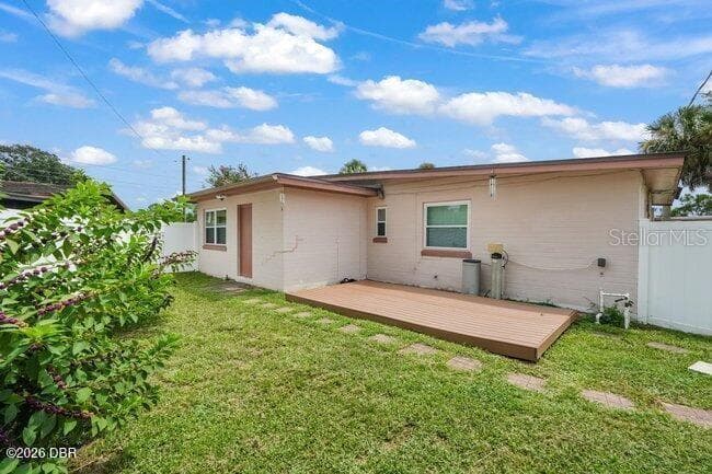 Single Family Residence at 1002 THUNDERBIRD DR, DAYTONA BEACH, photo 14 of 18