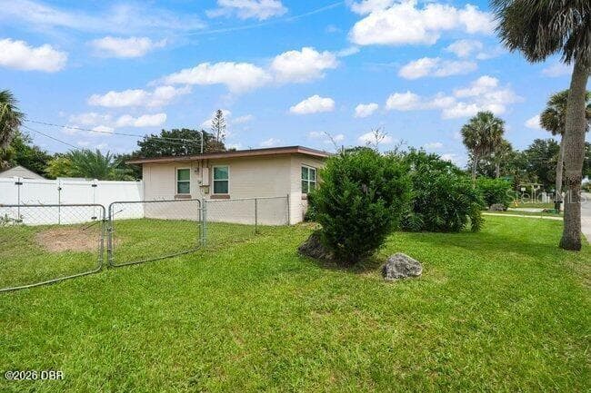 Single Family Residence at 1002 THUNDERBIRD DR, DAYTONA BEACH, photo 18 of 18