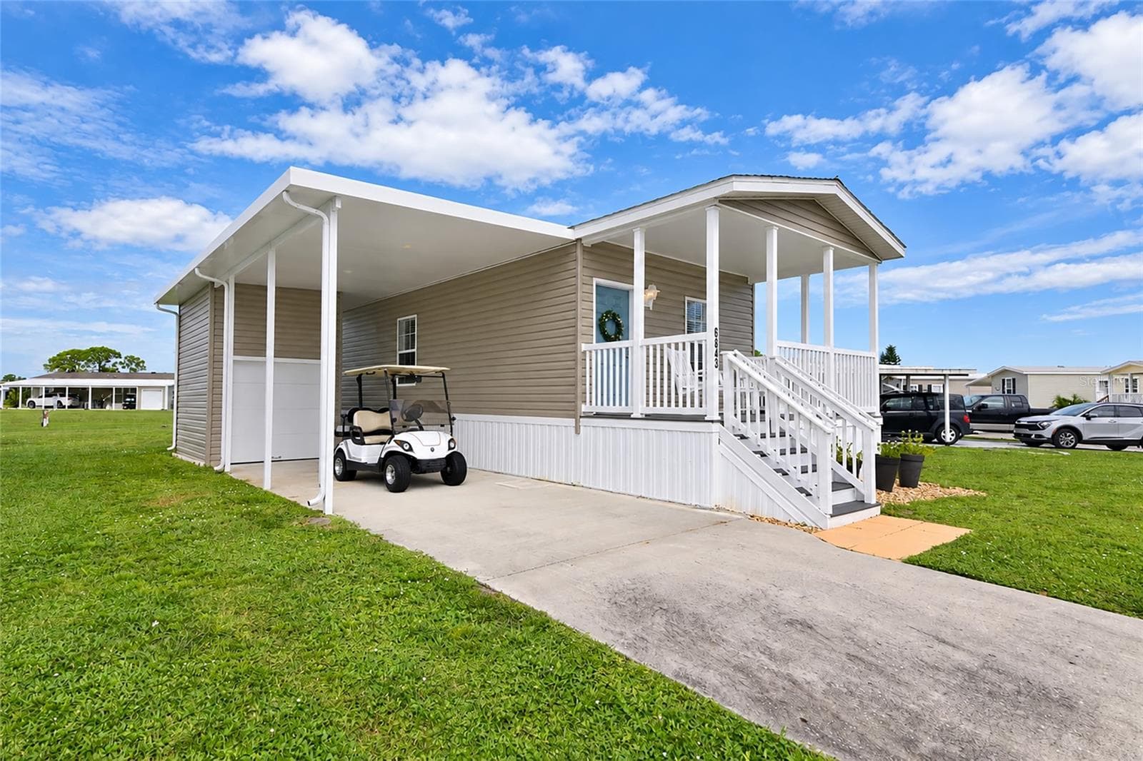 Manufactured Home at 6843 HIKINA DR, NORTH PORT, photo 32 of 47