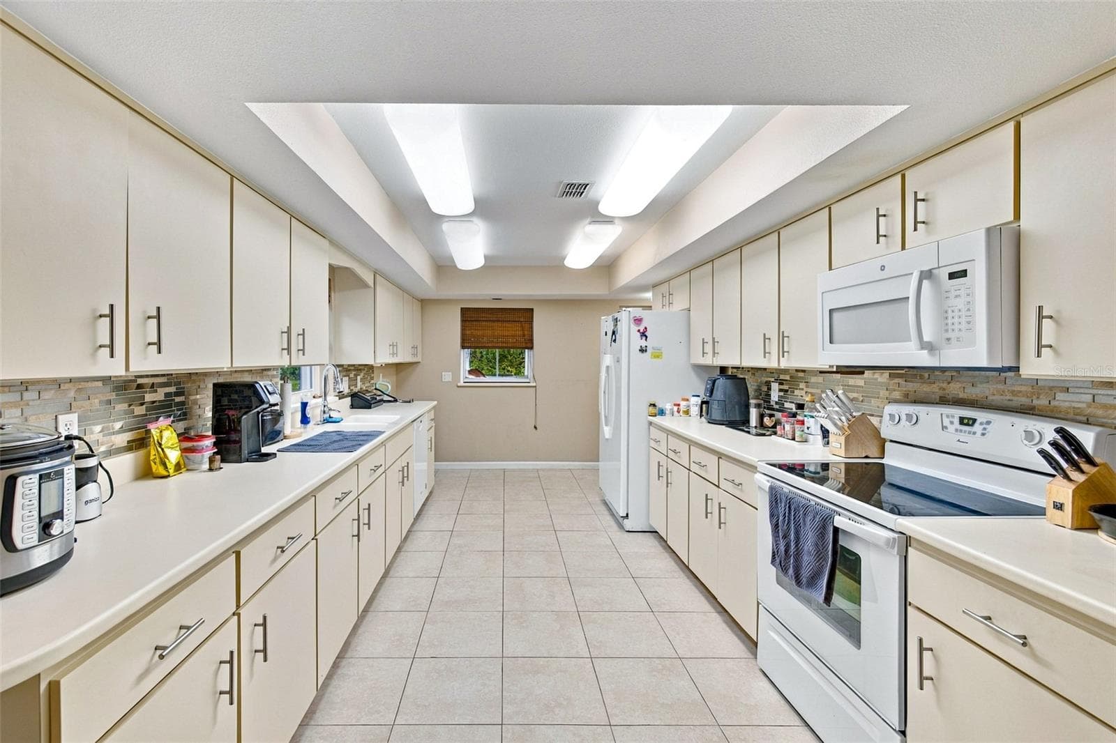 Single Family Residence at 107 N CORY DR, EDGEWATER, photo 4 of 34