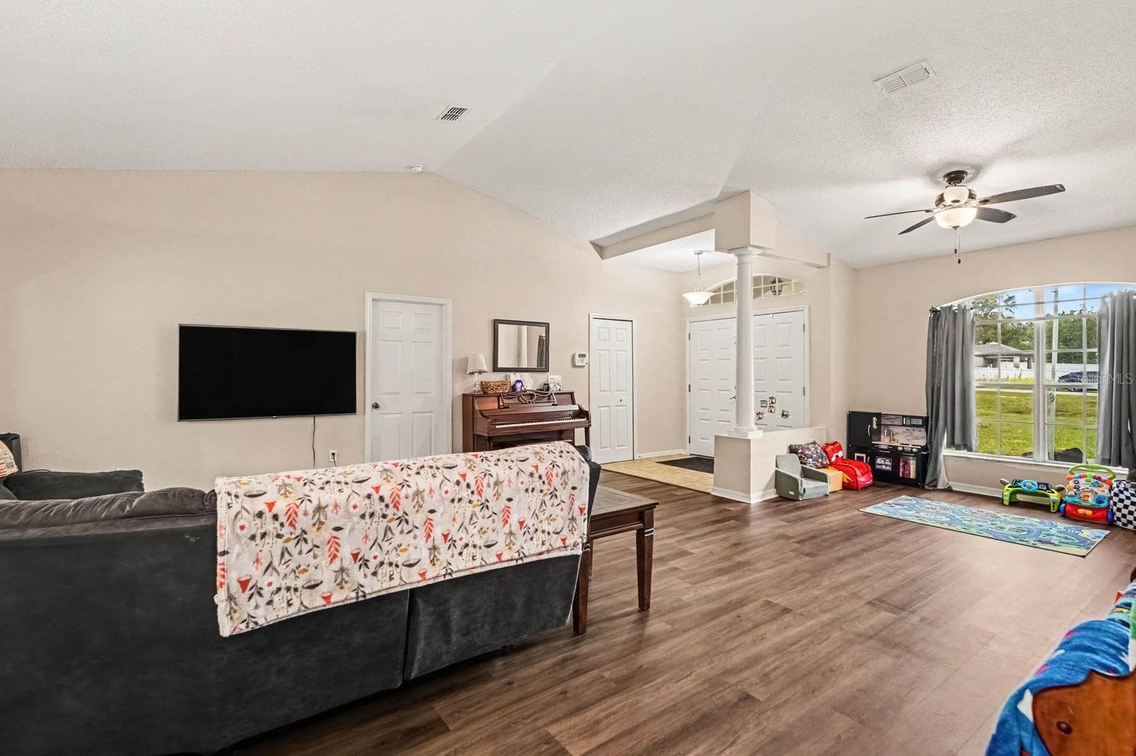 Single Family Residence at 12101 PEREGRINE FALCON AVE #6, BROOKSVILLE, photo 6 of 29
