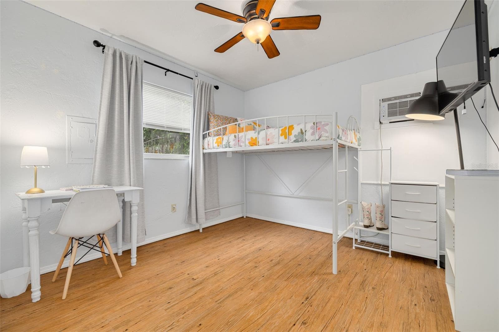 Single Family Residence at 1134 62ND ST, ST PETERSBURG, photo 31 of 45