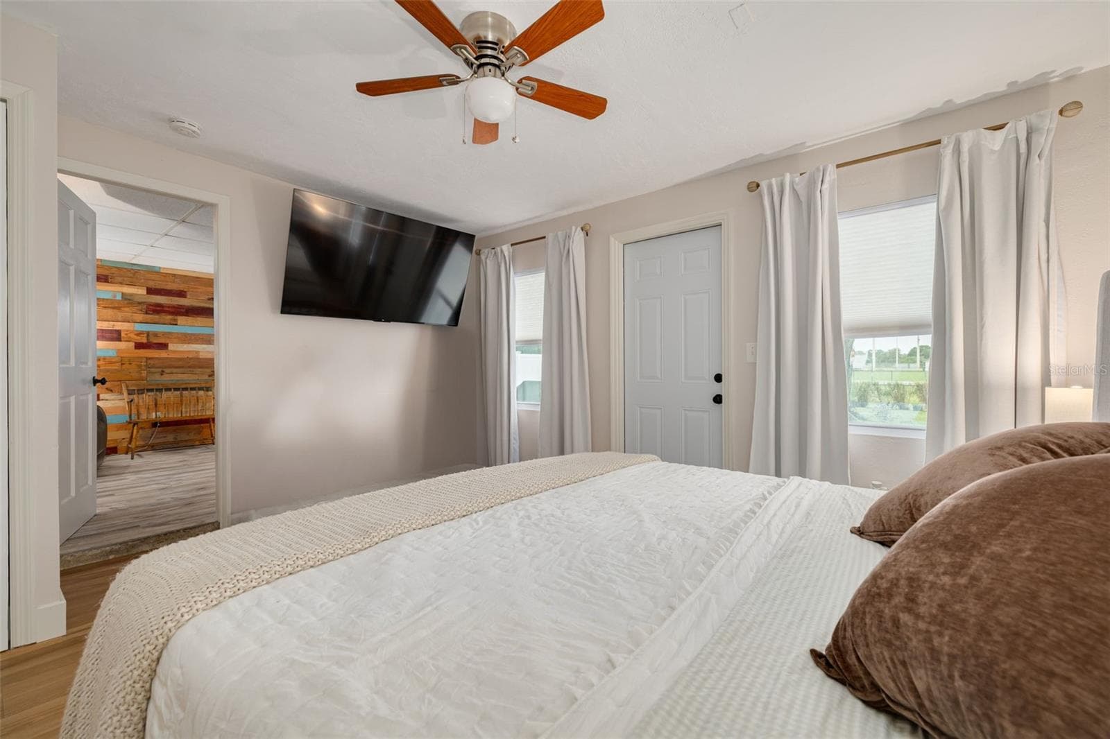 Single Family Residence at 1134 62ND ST, ST PETERSBURG, photo 38 of 45