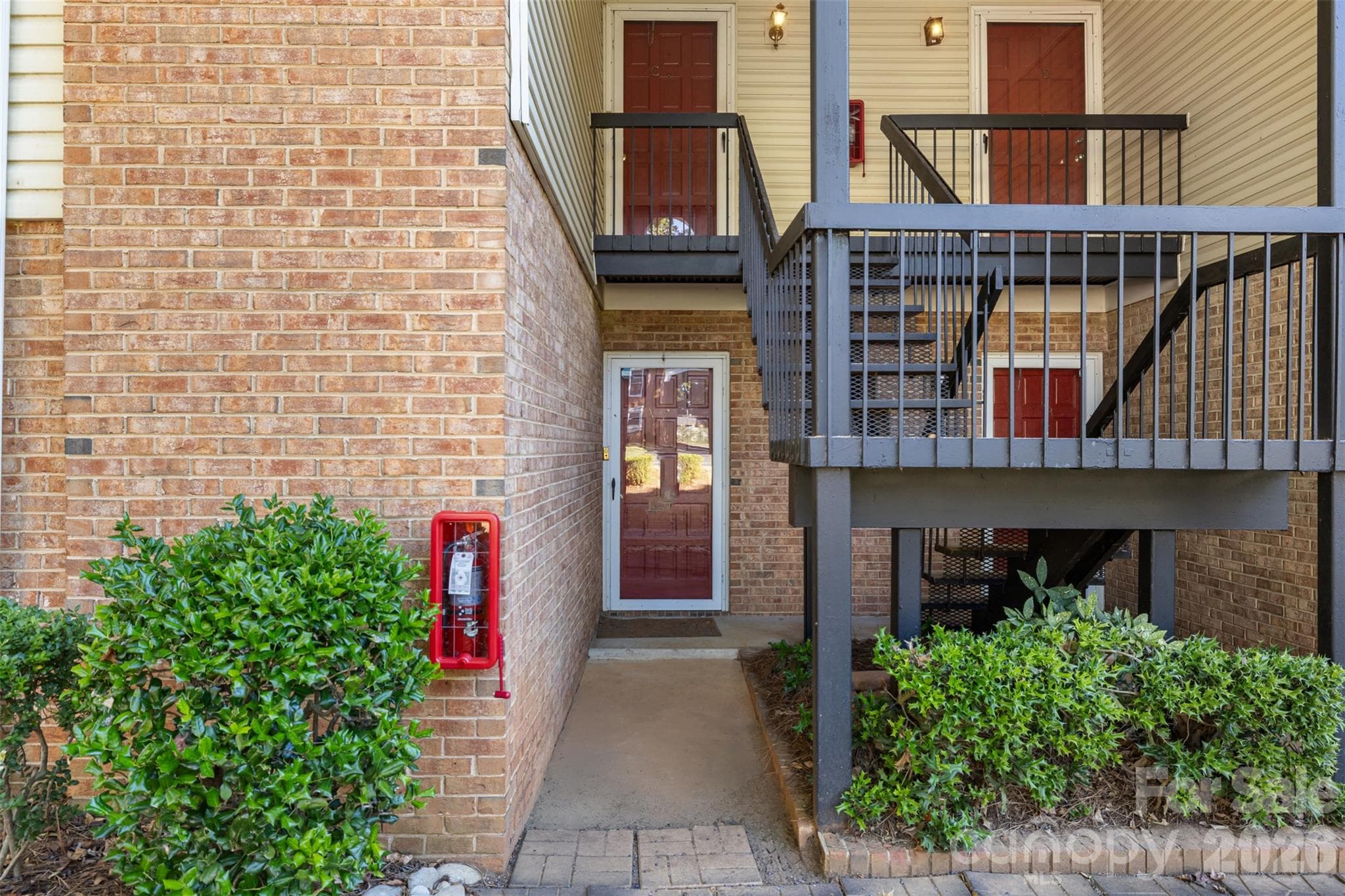 Condominium at 4615 Coronado Drive, Charlotte, photo 2 of 20