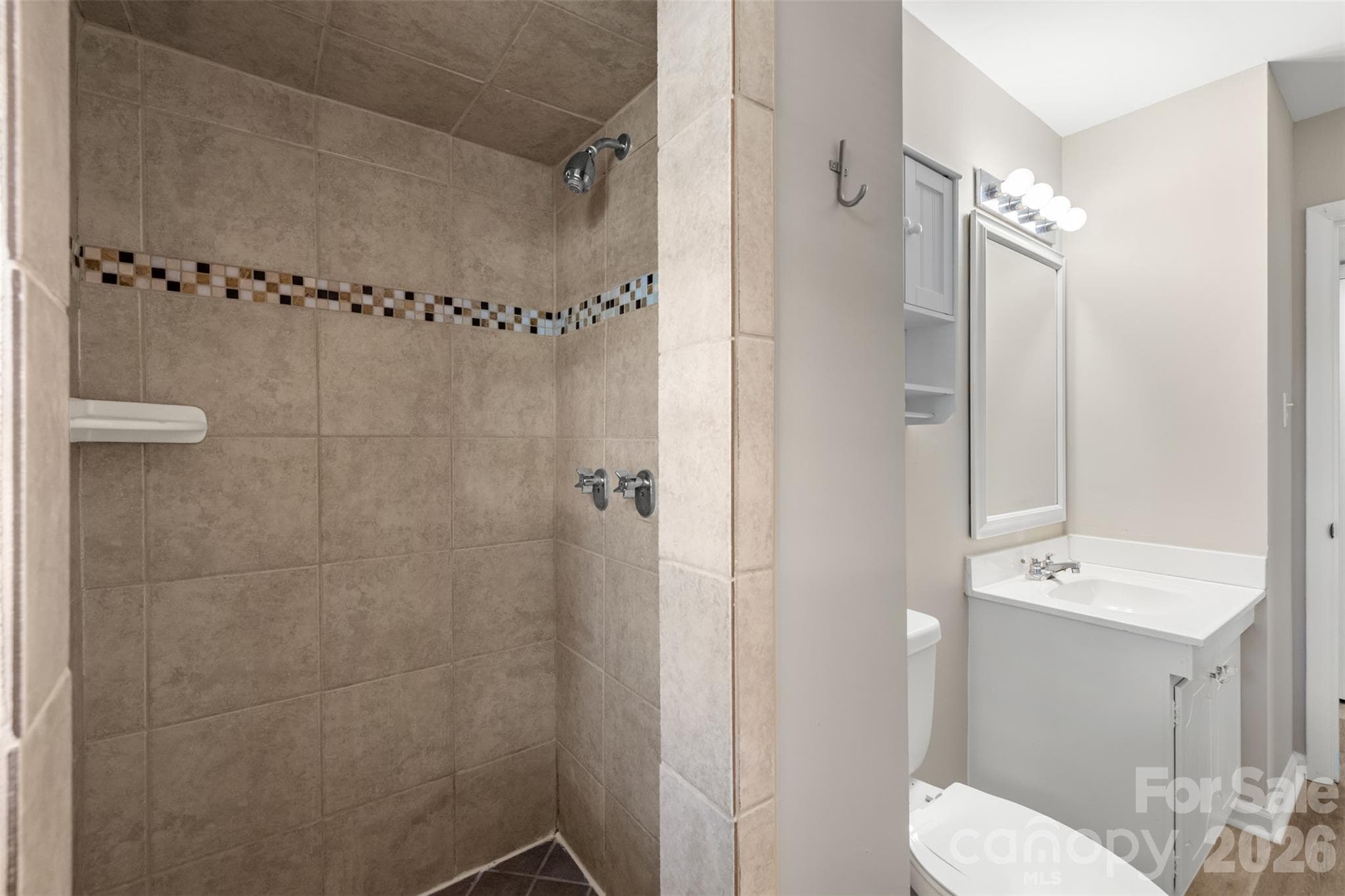 Condominium at 4615 Coronado Drive, Charlotte, photo 11 of 20