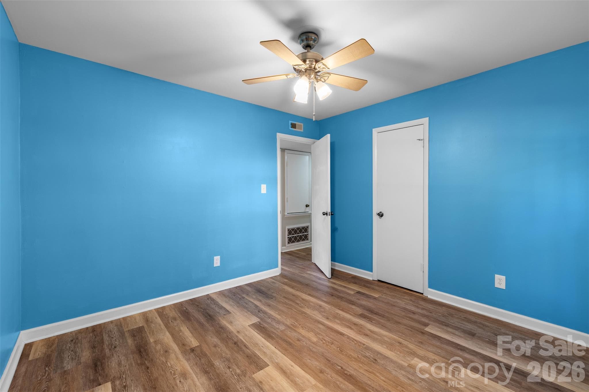 Condominium at 4615 Coronado Drive, Charlotte, photo 13 of 20