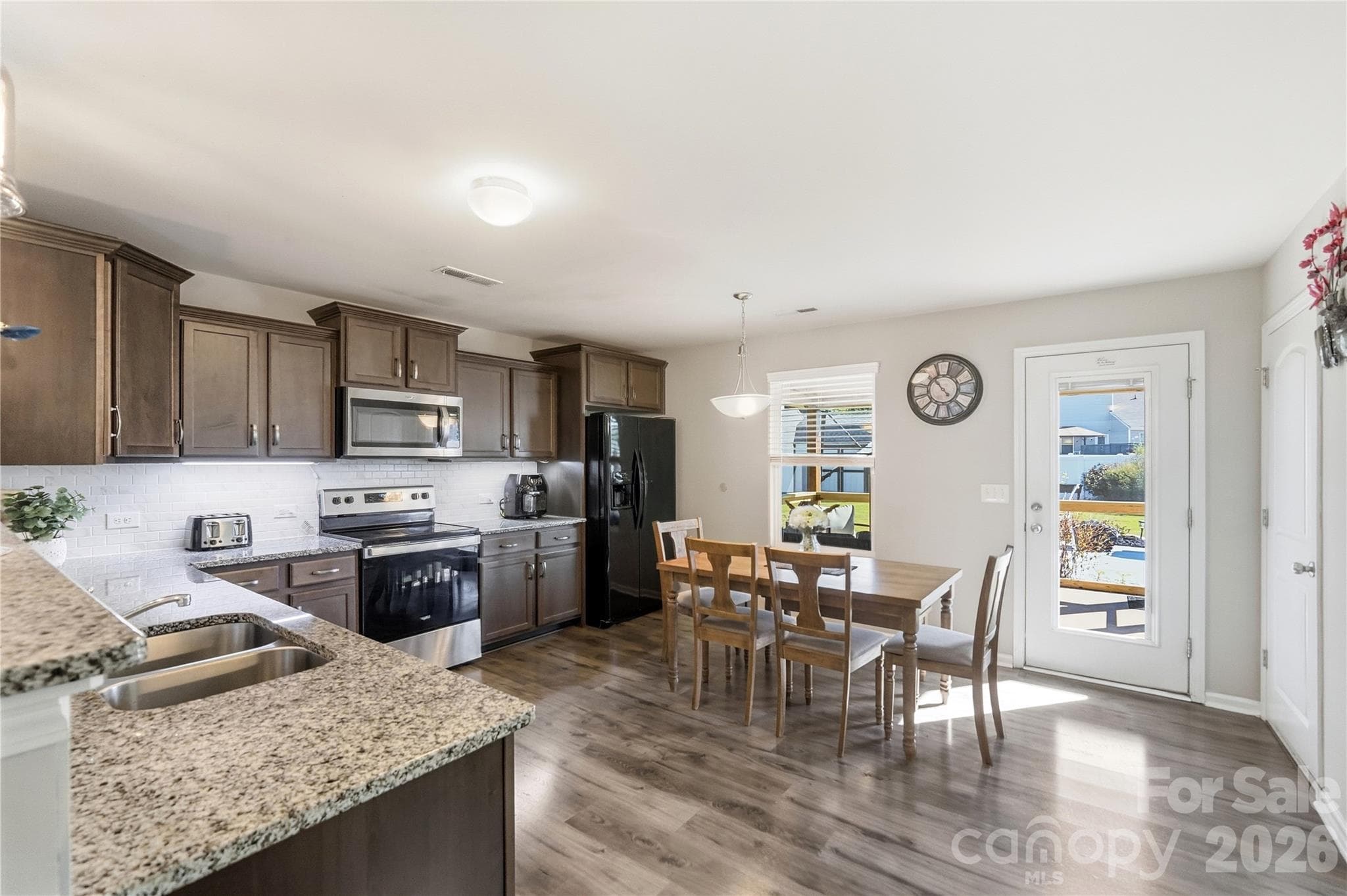 Kitchen - 206 Amberly Circle, Pageland