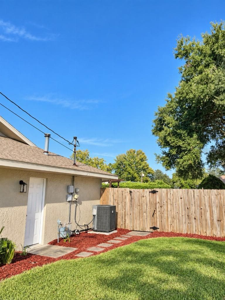 Single Family Residence at 2611 SW 34TH AVE, OCALA, photo 12 of 76