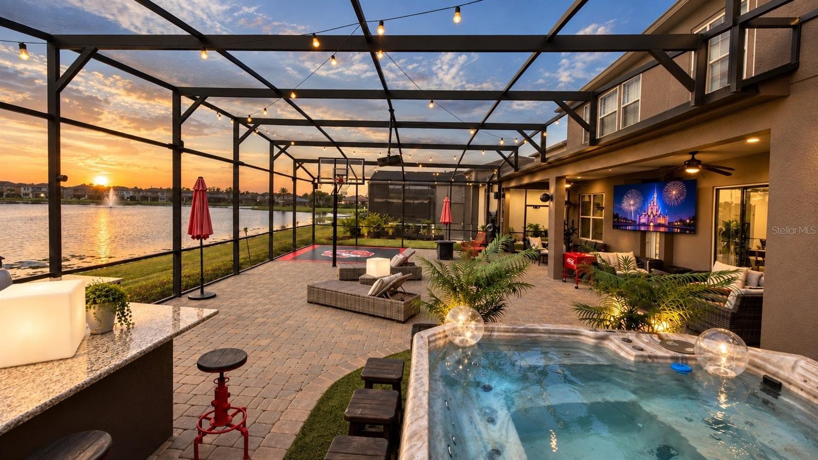 Single Family Residence at 9500 PRINCE HARRY DR, ORLANDO, photo 4 of 51