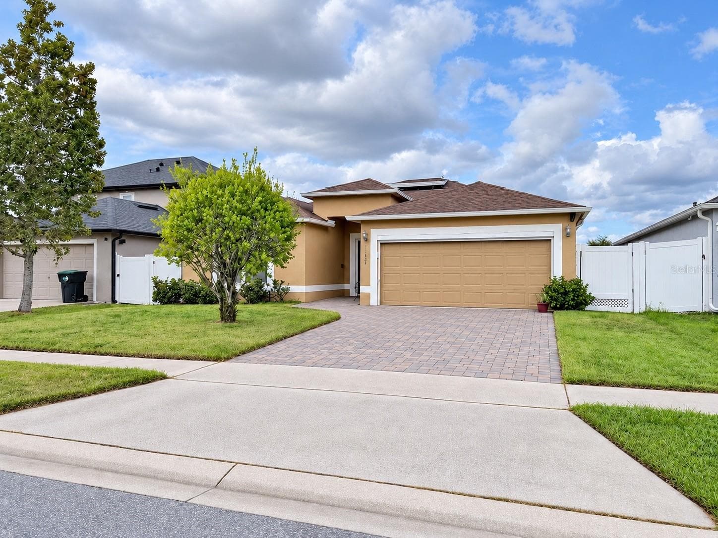 Single Family Residence at 11629 BENTRY ST, ORLANDO, photo 2 of 31