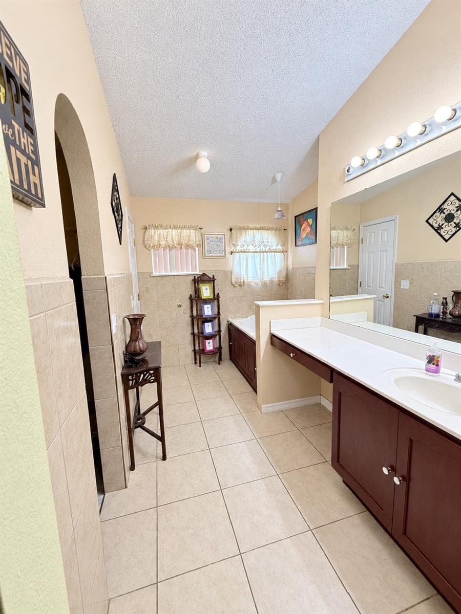 Single Family Residence at 11629 BENTRY ST, ORLANDO, photo 7 of 31