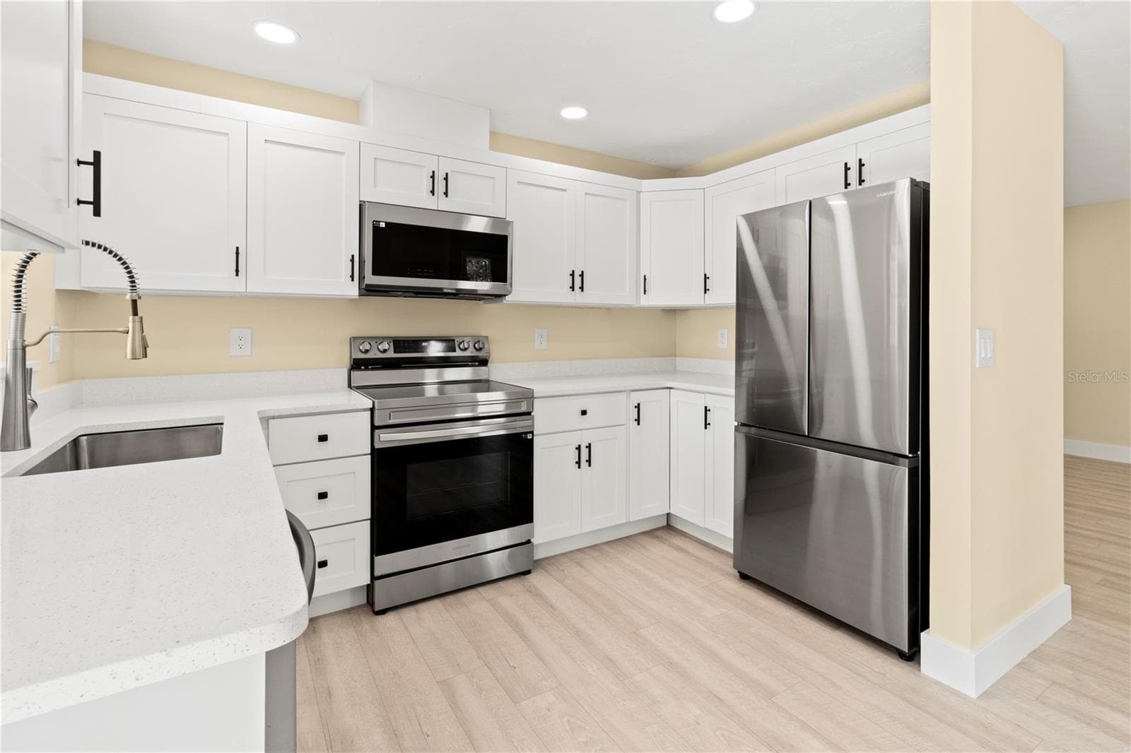Villa at 727 N JEFFERSON AVE #727, SARASOTA, photo 11 of 34