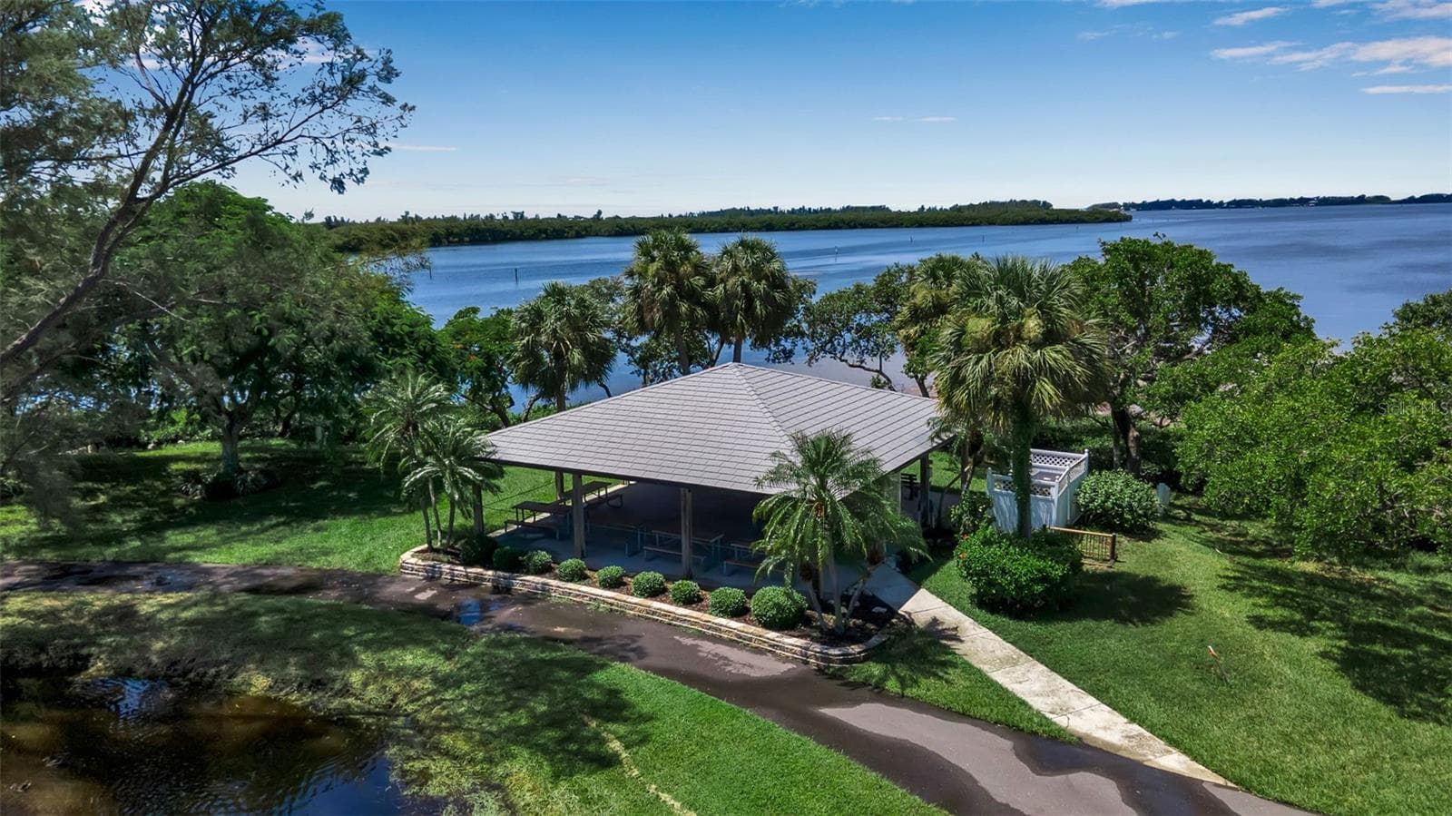 Condominium at 4704 INDEPENDENCE DR #4704, BRADENTON, photo 25 of 32