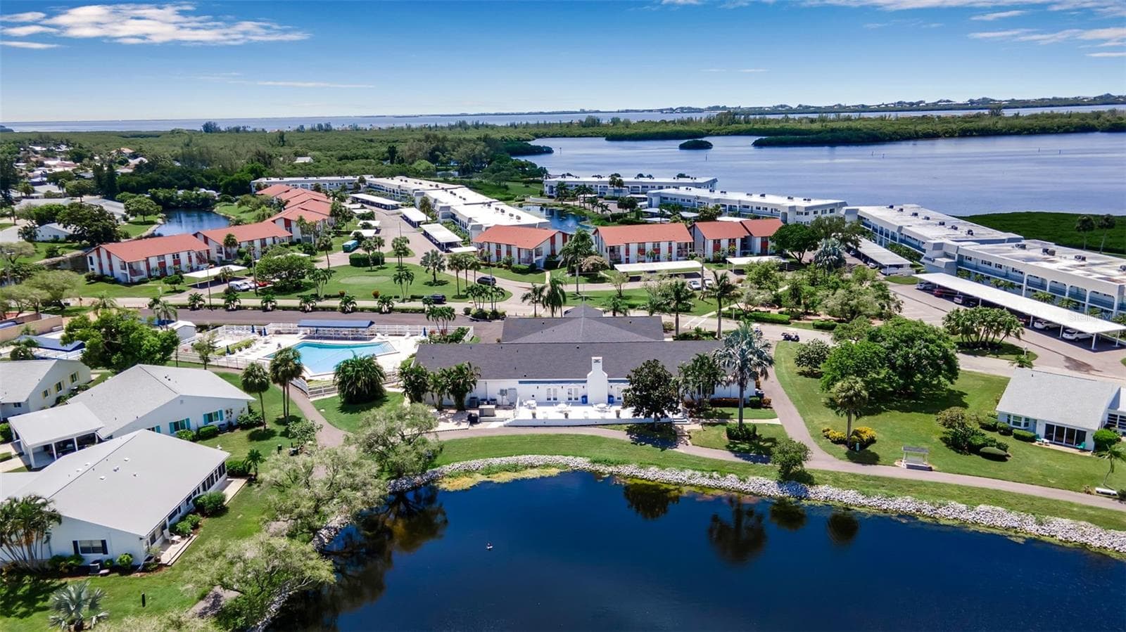 Condominium at 4704 INDEPENDENCE DR #4704, BRADENTON, photo 28 of 32
