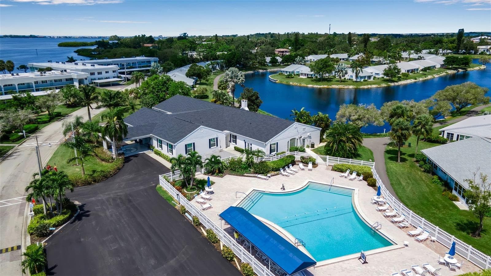 Condominium at 4704 INDEPENDENCE DR #4704, BRADENTON, photo 29 of 32
