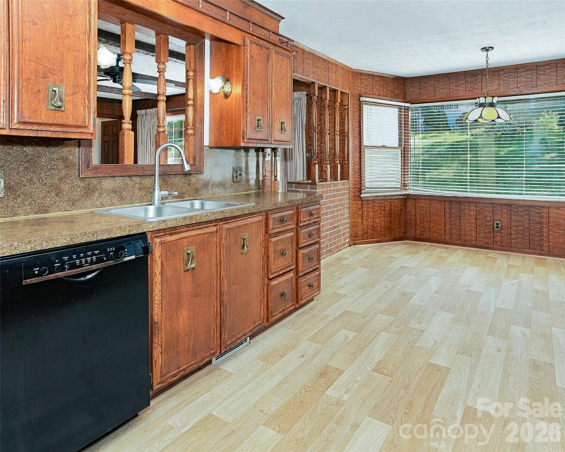 Single Family Residence at 5810 Us 23 Highway, Mars Hill, photo 13 of 47