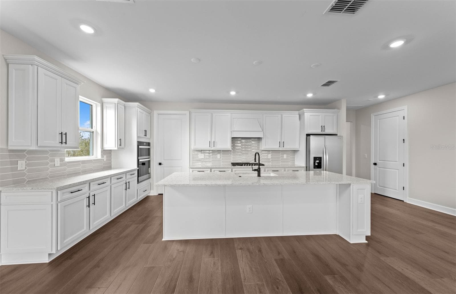 Single Family Residence at 1951 SILVER SHRS, ENGLEWOOD, photo 9 of 30