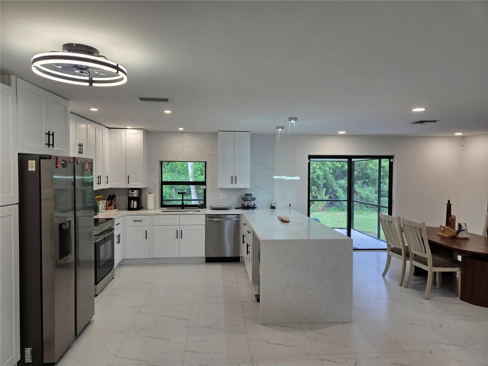 Kitchen - 410 HUNTER ST, PORT CHARLOTTE