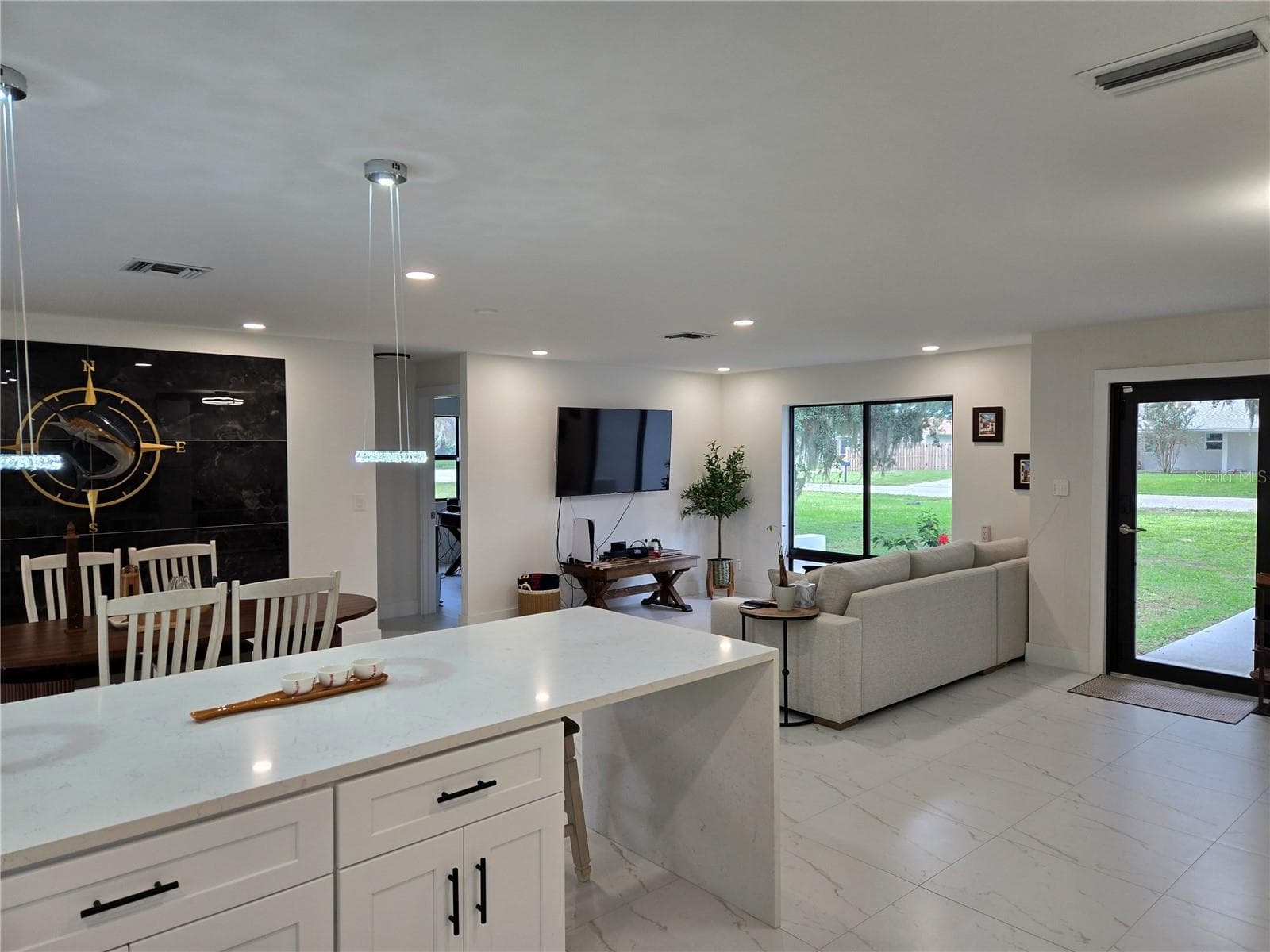 Kitchen/living room - 410 HUNTER ST, PORT CHARLOTTE