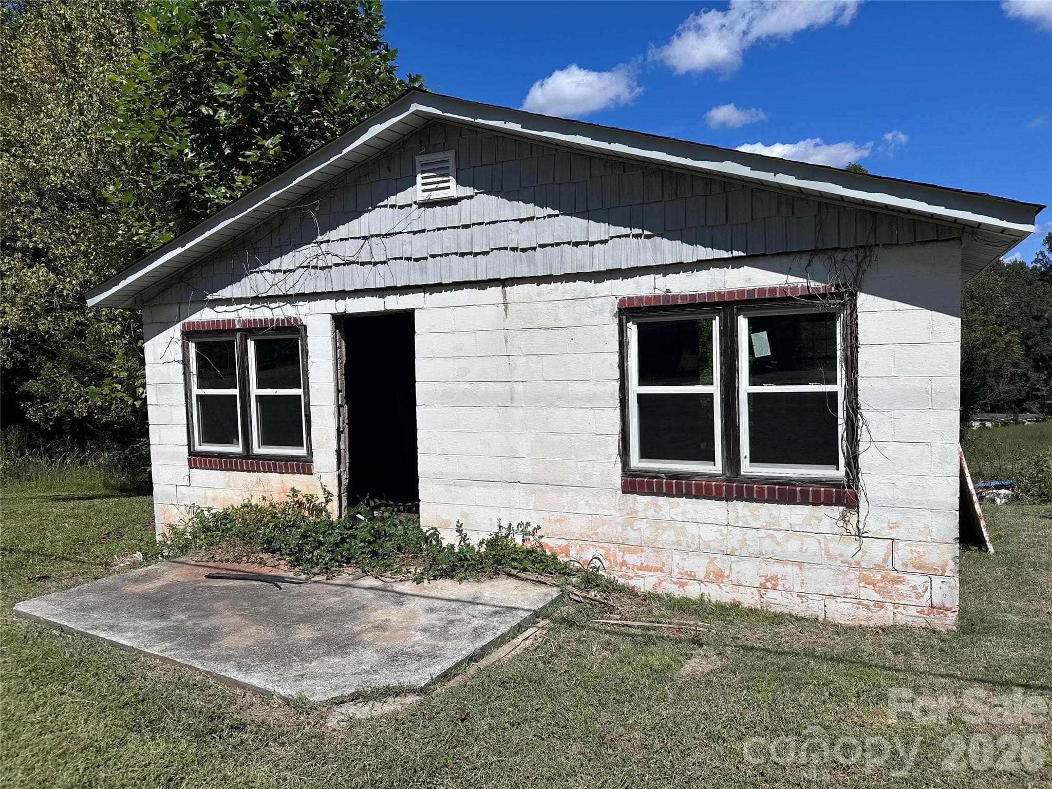 2082 US 64 Highway W
