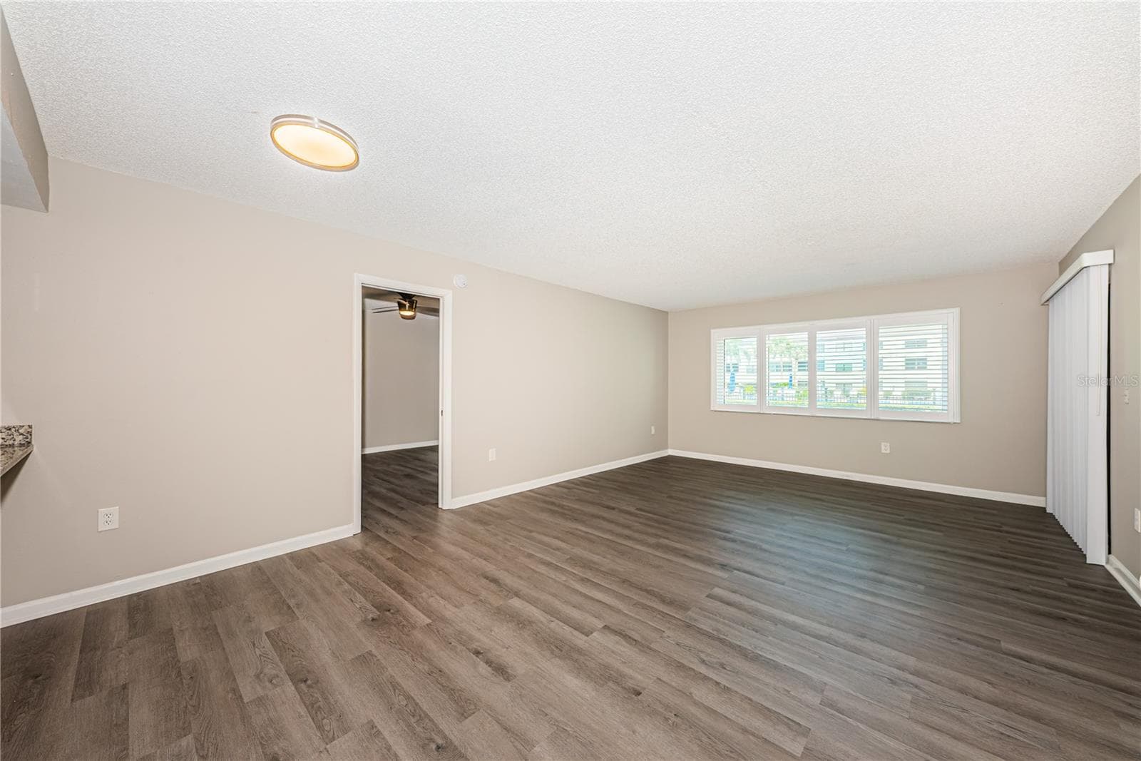 Living Room - 2591 COUNTRYSIDE BLVD #5106, CLEARWATER