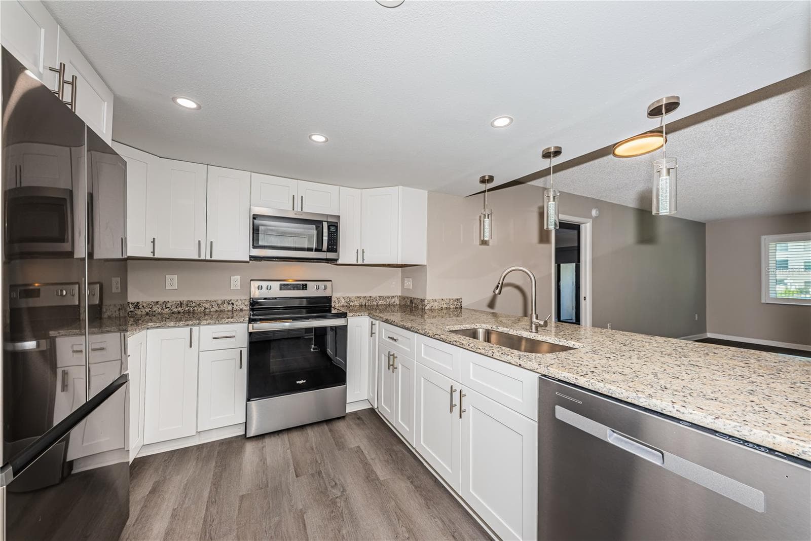 Kitchen - 2591 COUNTRYSIDE BLVD #5106, CLEARWATER