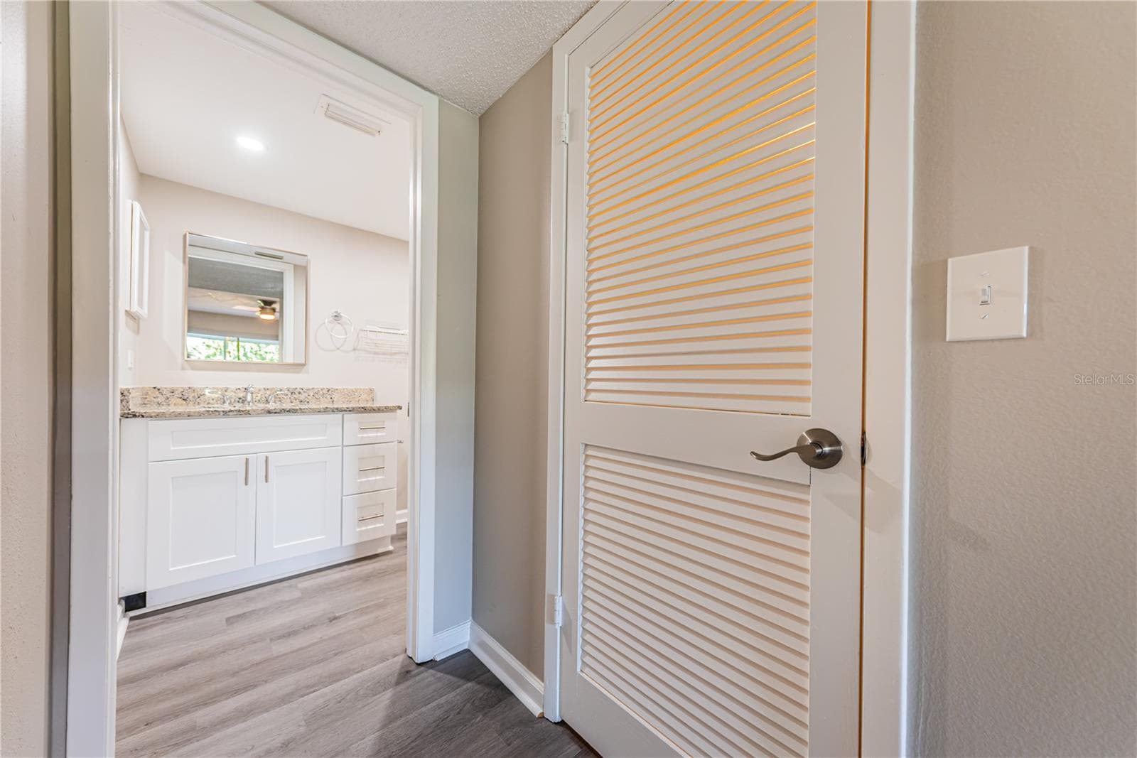Primary Bath & Walk-in Closet - 2591 COUNTRYSIDE BLVD #5106, CLEARWATER