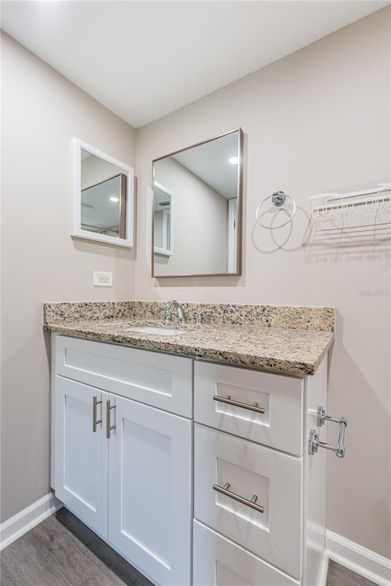 Primary Bath - 2591 COUNTRYSIDE BLVD #5106, CLEARWATER