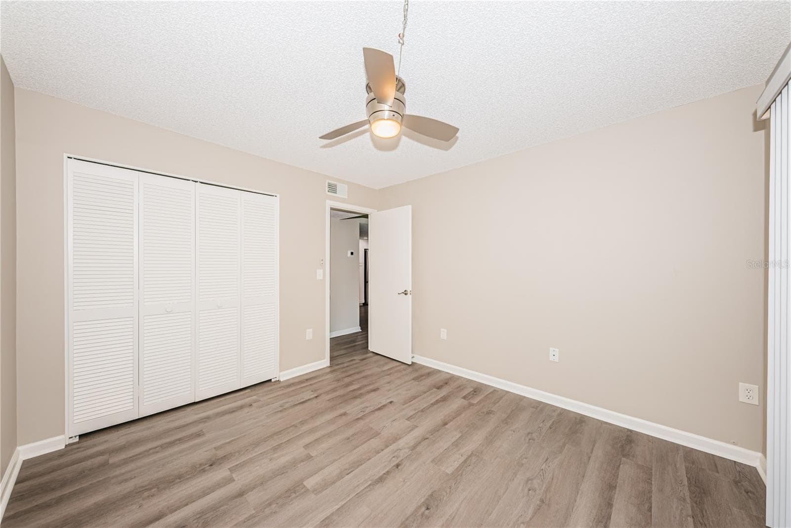 Guest Bedroom - 2591 COUNTRYSIDE BLVD #5106, CLEARWATER