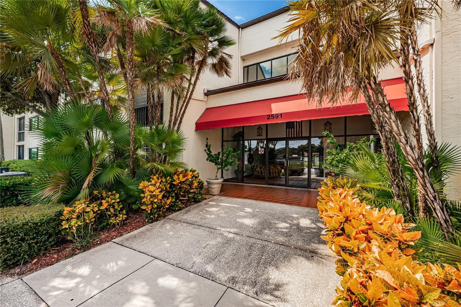 Front Entrance - 2591 COUNTRYSIDE BLVD #5106, CLEARWATER