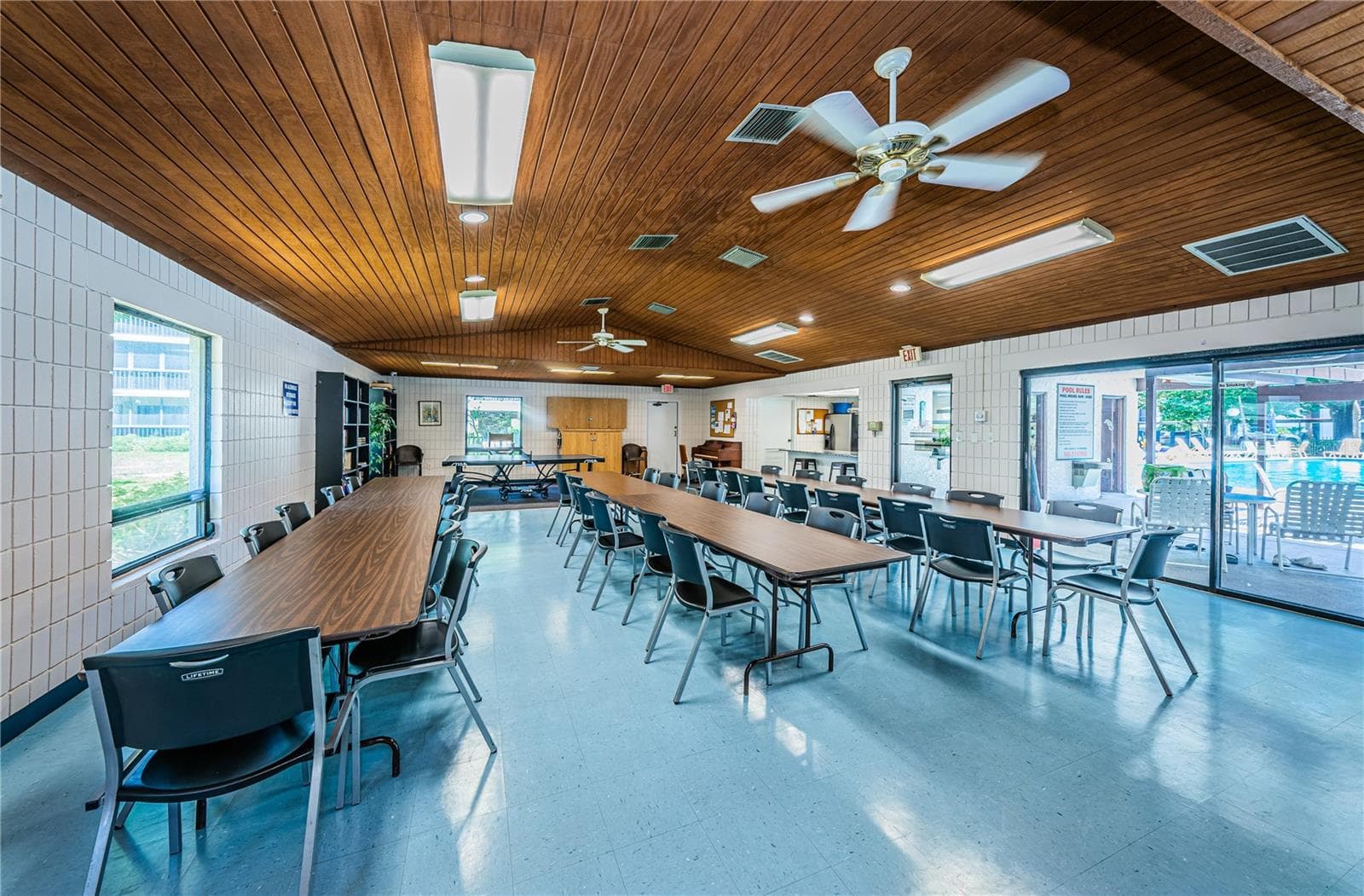 Condominium at 2591 COUNTRYSIDE BLVD #5106, CLEARWATER, photo 63 of 70