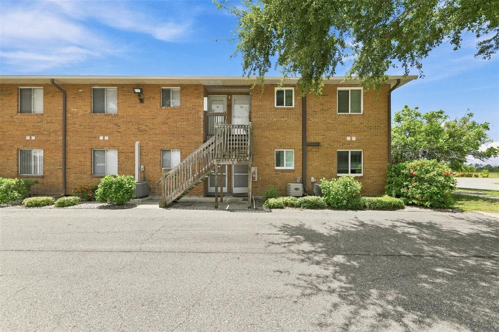 Condominium at 217 AIRPORT AVE W #119, VENICE, photo 10 of 11