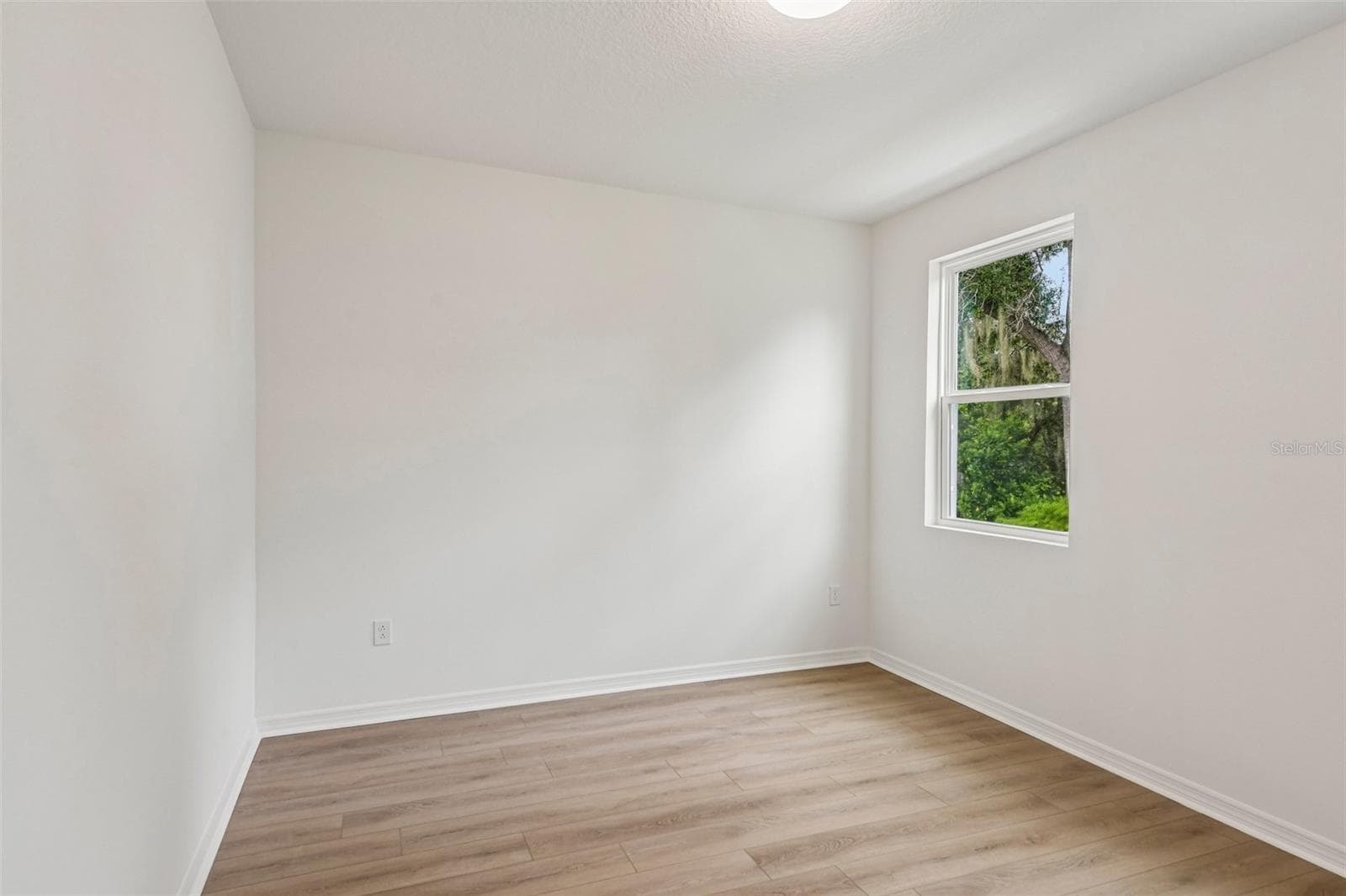 Townhouse at 616 SILVER STREAM CT, BRANDON, photo 21 of 50