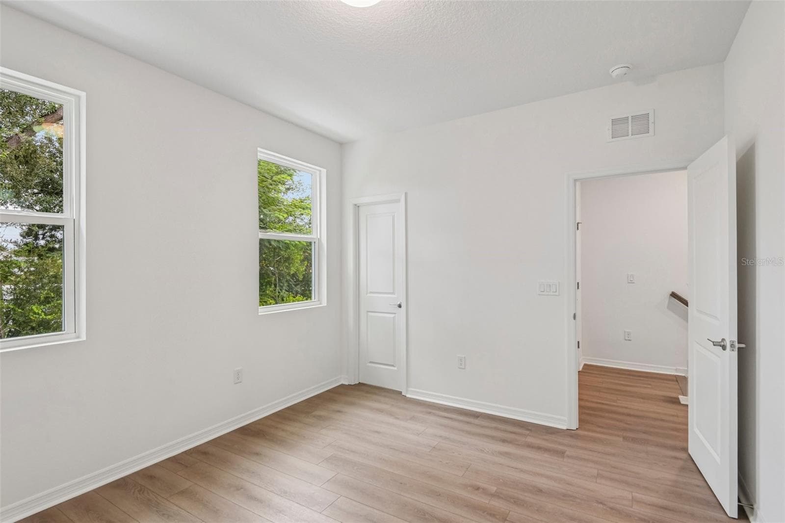 Townhouse at 616 SILVER STREAM CT, BRANDON, photo 22 of 50