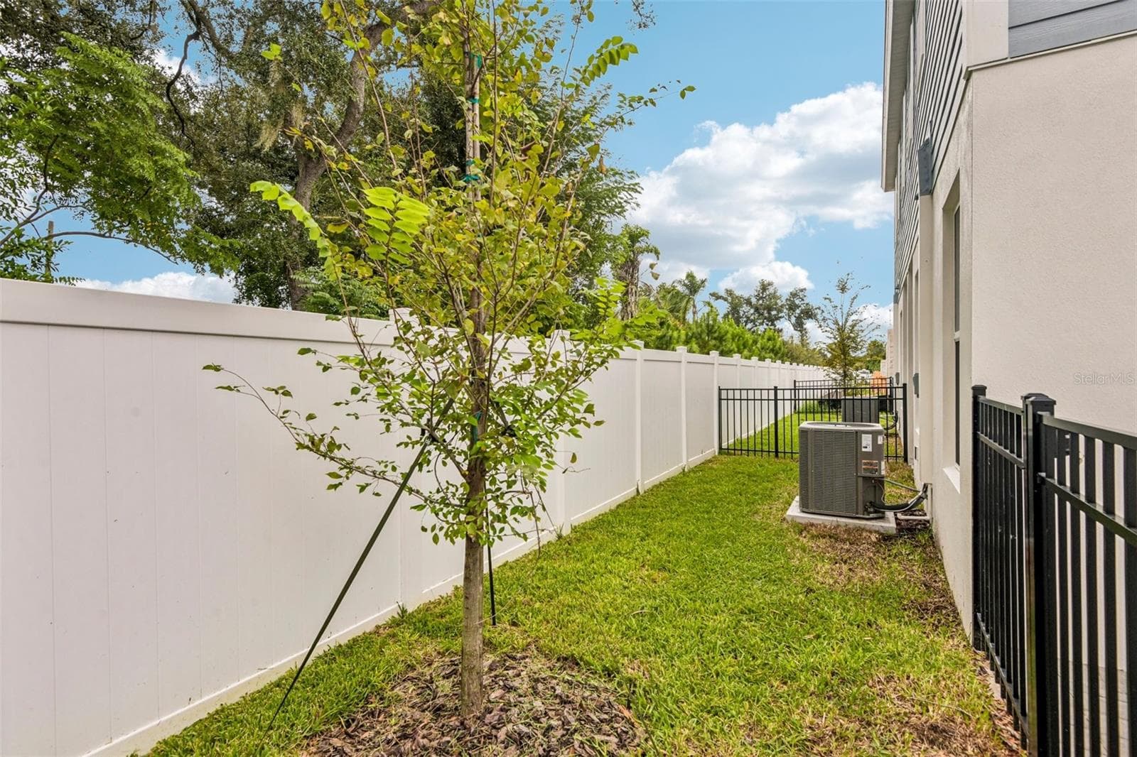 Townhouse at 616 SILVER STREAM CT, BRANDON, photo 35 of 50