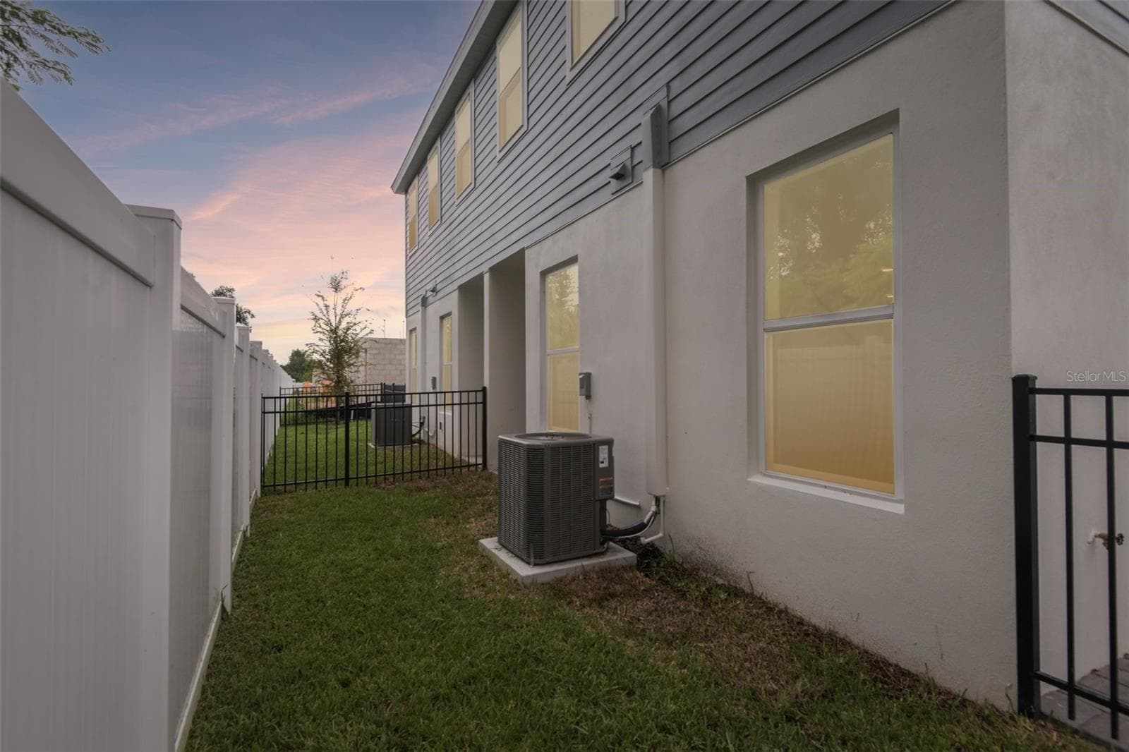 Townhouse at 616 SILVER STREAM CT, BRANDON, photo 49 of 50