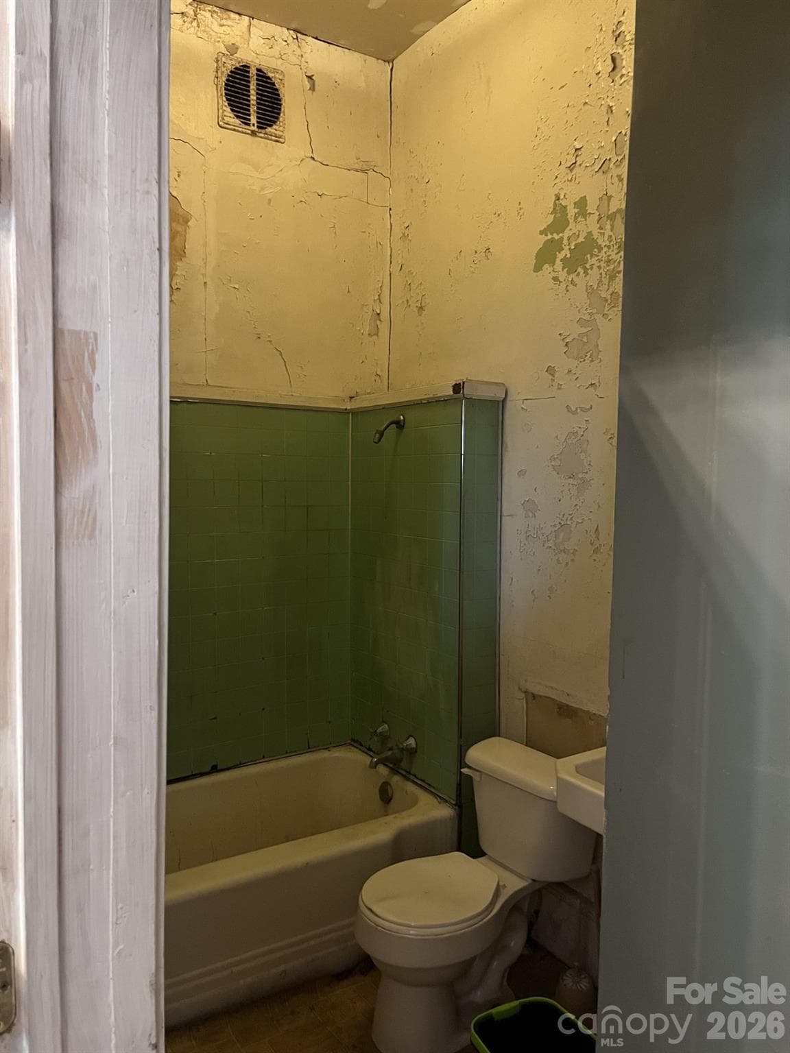 Single Family Residence at 121 York Street, Chester, photo 21 of 29