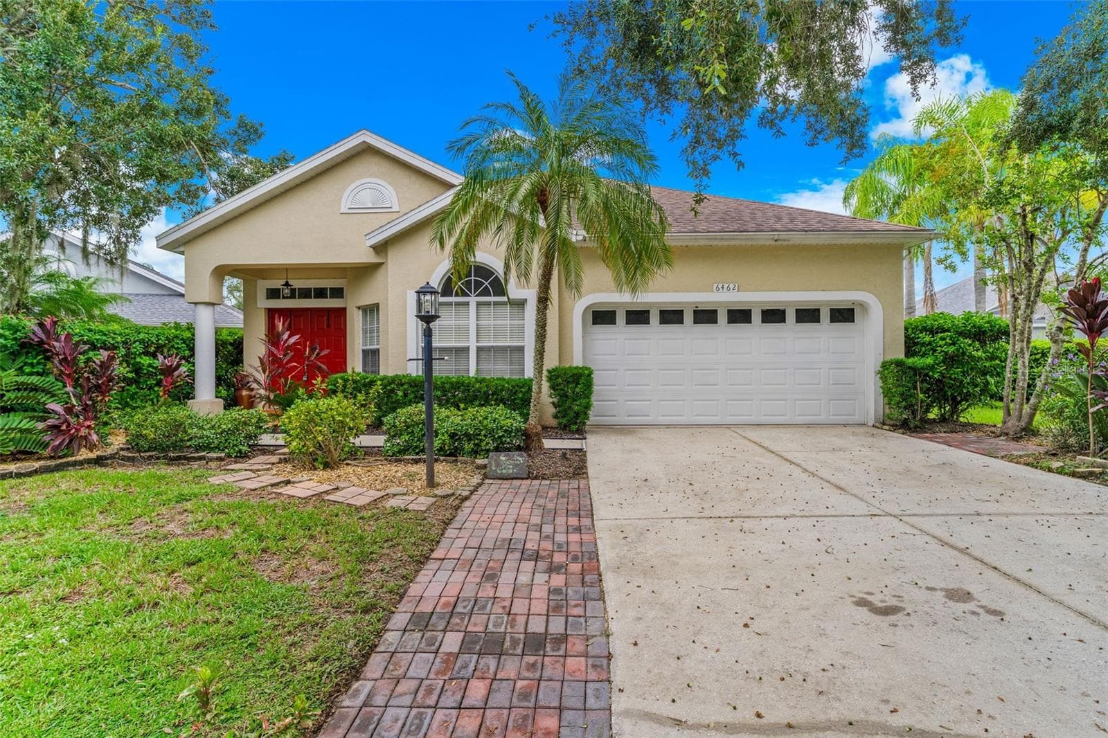 6462 GOLDEN LEAF CT