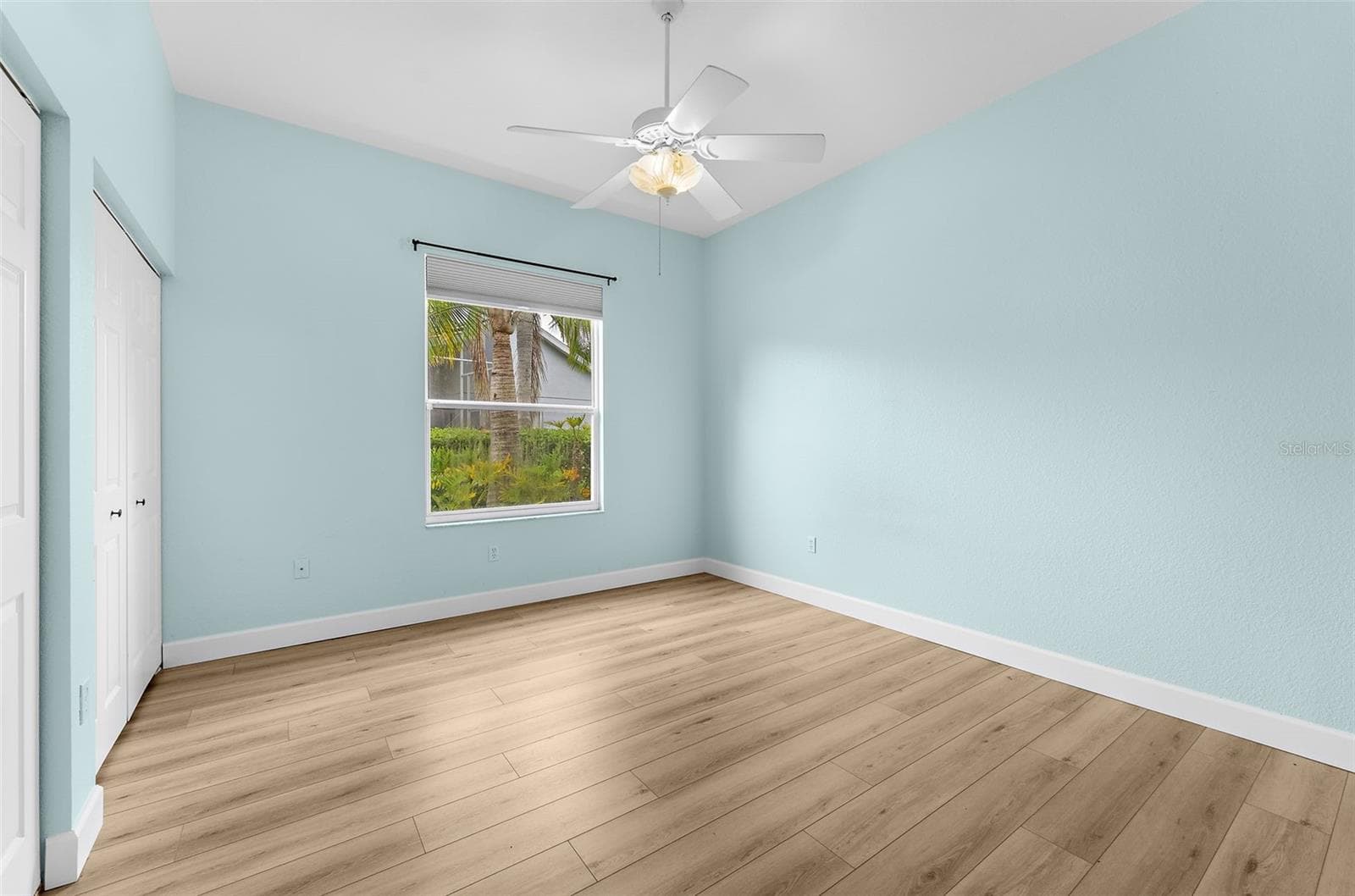 Single Family Residence at 6462 GOLDEN LEAF CT, LAKEWOOD RANCH, photo 24 of 35