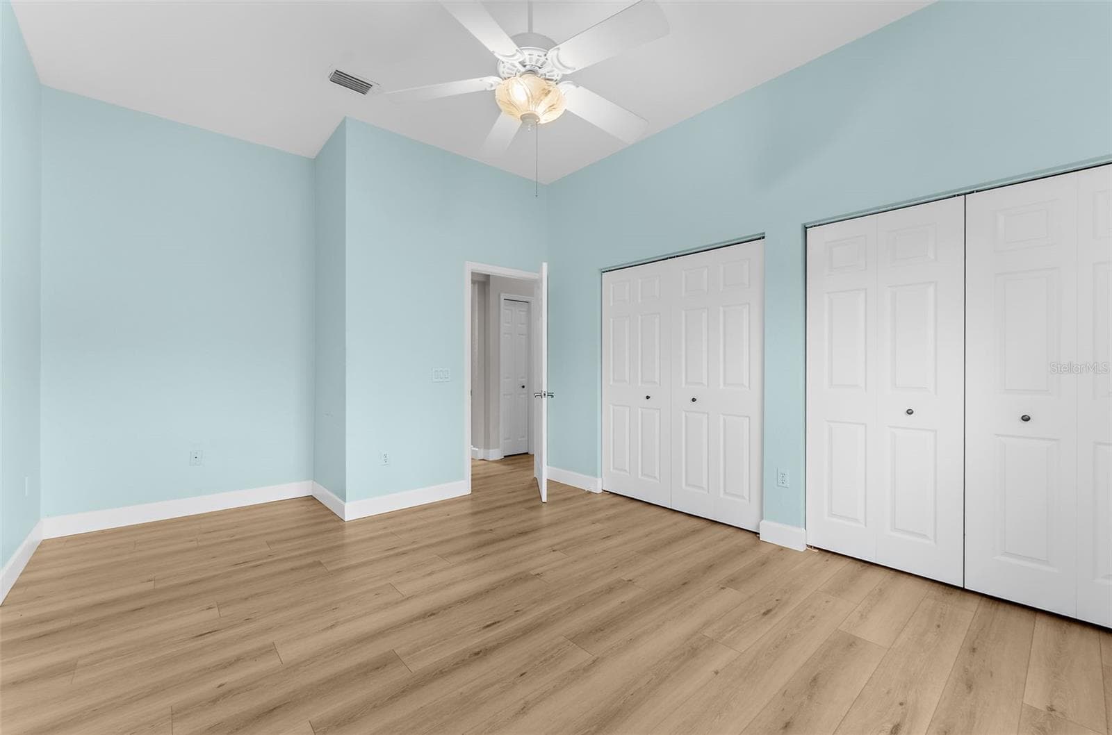 Single Family Residence at 6462 GOLDEN LEAF CT, LAKEWOOD RANCH, photo 25 of 35